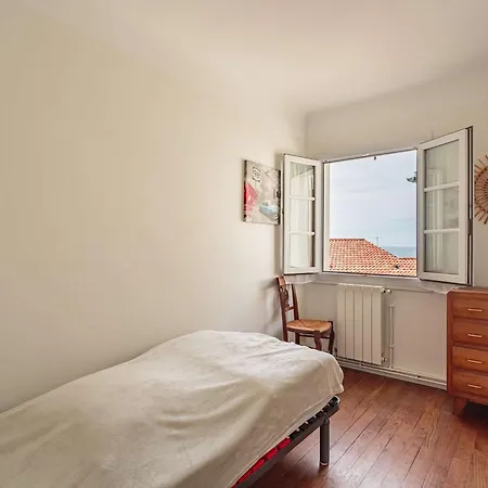 Au Calme A 300 M Des Plages, 2 Chambres, Parking, Jardin, Apartment *