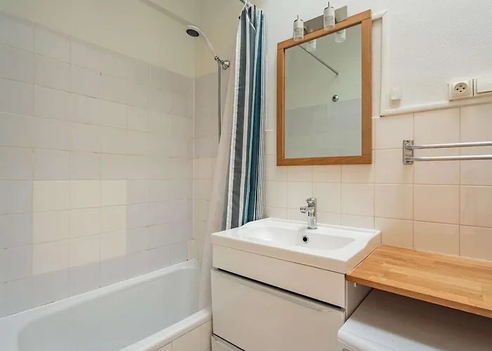 아파트 Au Calme A 300 M Des Plages, 2 Chambres, Parking, Jardin, - Fr-1-4-686